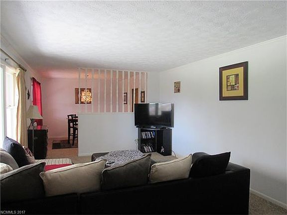 5th image of 113 Richards Dr