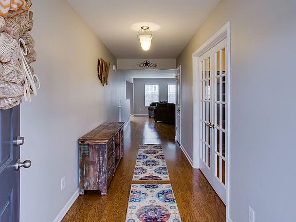 4th image of 4006 Colby Ln