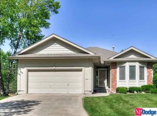 912 S 177th Cir, Omaha, NE 68118