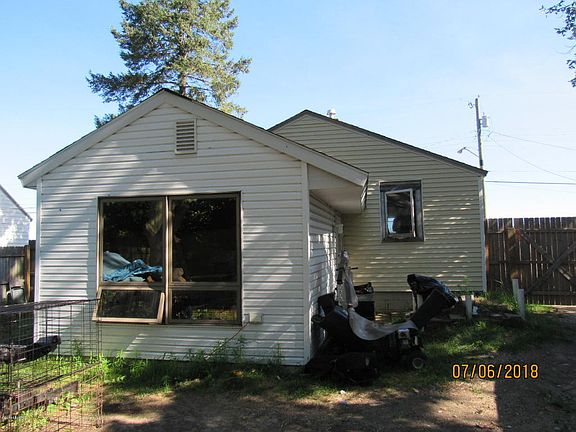 2nd image of 2130 Berg Ave