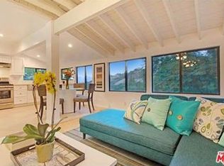 3964 Hopevale Dr, Sherman Oaks, CA 91403