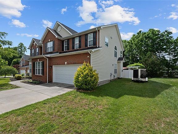 2nd image of 1252 Jamestowne Dr