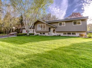 N6392 Sherry Ln, Sheboygan, WI 53083