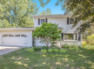 605 W George Ct, Paw Paw, MI 49079