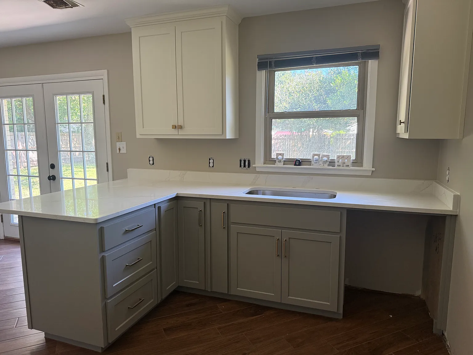3 bed, 1451 sqft, $2,100 — Photo 3