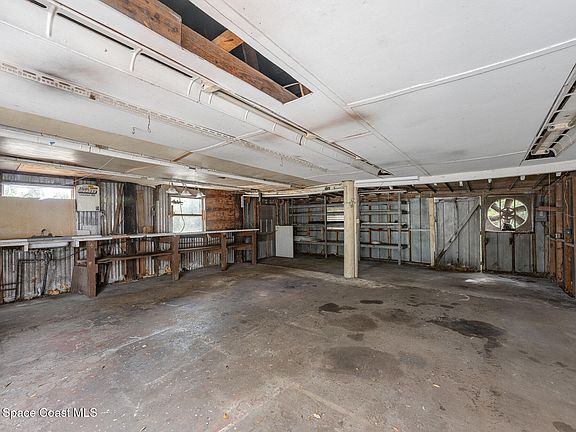 5th image of 1419 Melrose St