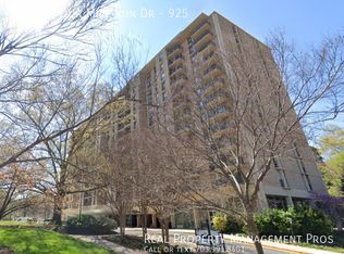 4600 S Four Mile Run Dr APT 925, Arlington, VA 22204