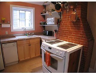 4th image of 33 Cedar Ave