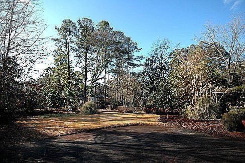 1st image of 2206 Rockwood Dr SE