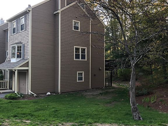 Extra privacy end unit