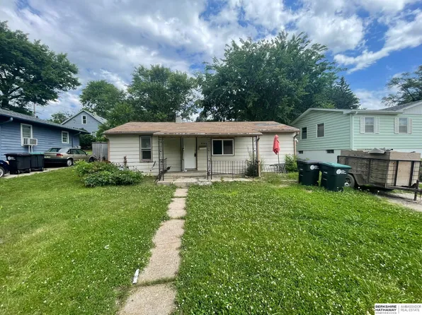 4048 Curtis Ave, Omaha, NE 68111