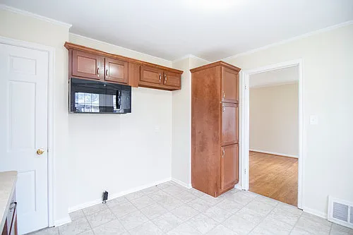 1137 Cribb St — Photo 8