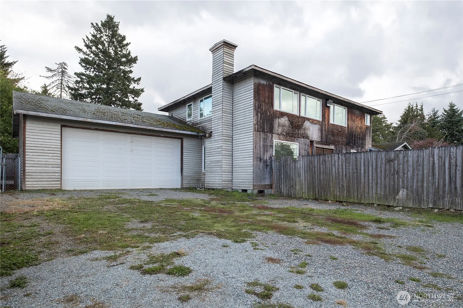 2306 S 128th Street photo 1
