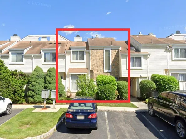 1086 Schmidt Ln, North Brunswick, NJ 08902