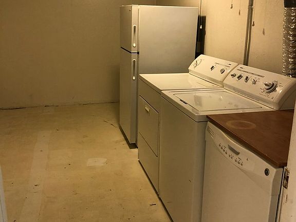 5th image of 511 S Emerson Ave #1/2