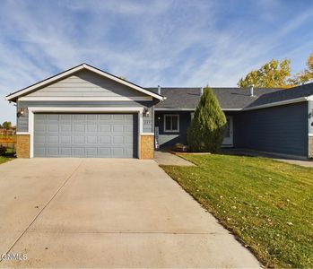 225 Kuchenski Dr, Dickinson, ND, 58601