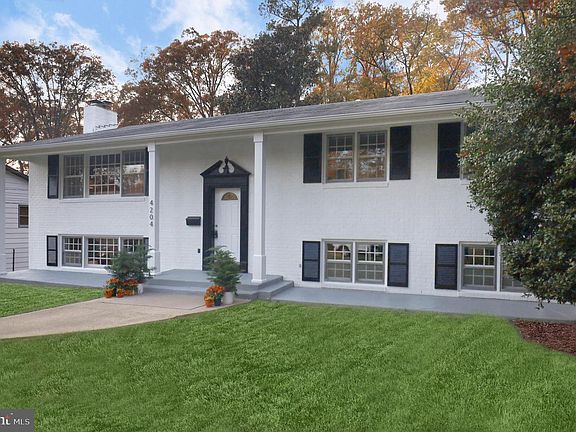 3rd image of 4204 Kilbourne Dr