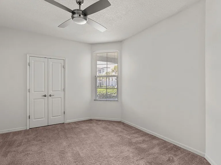 Park Place at Maguire Apartments — Photo 10