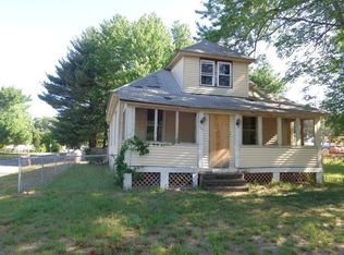 124 Dubois St, Indian Orchard, MA 01151