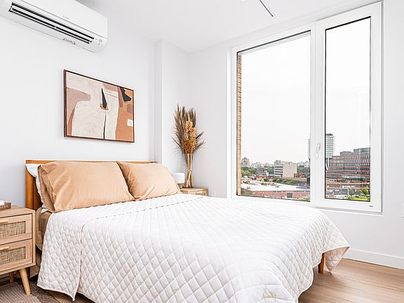 5th image of 85 Quay St #10G