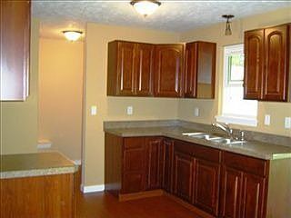 4th image of 6073 Thunderbird Dr