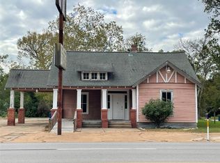 405 10th St, Hempstead, TX 77445