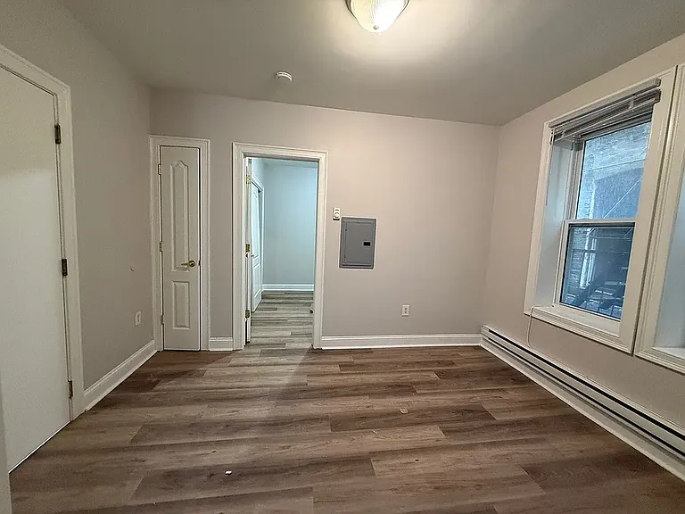 46-48 Vroom St — Photo 5