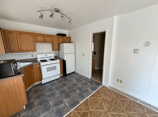 46 Glen Ln, Kings Park, NY 11754