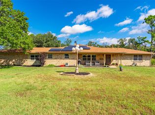 315 E Ladybird Ln, Azle, TX 76020