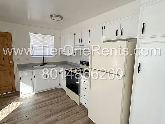 4th image of 2269 E Gregson Ave #2269