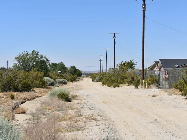 36261 166th St E, Llano, CA 93544