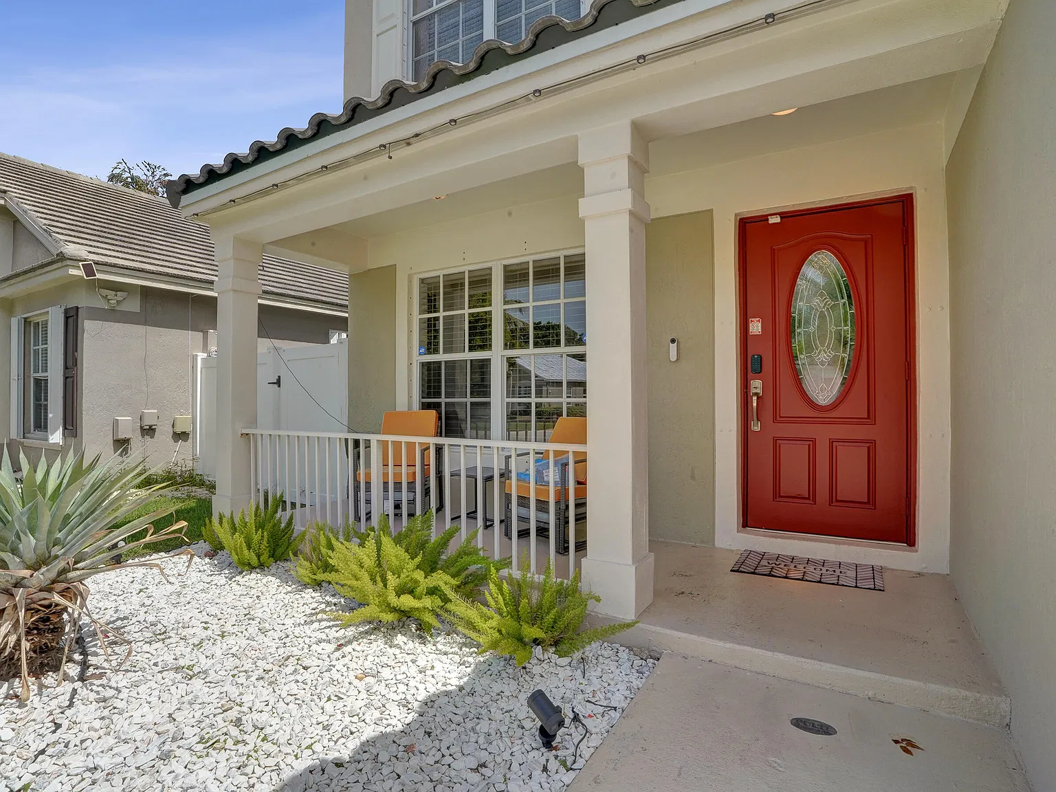 3 bed, 2.5 bath, 2030 sqft, $4,200 — Photo 3