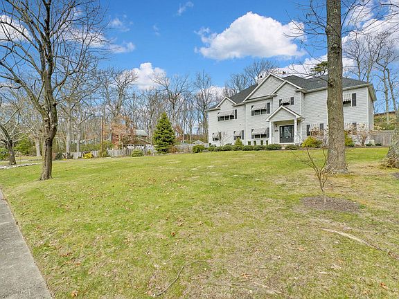3rd image of 2344 Ramshorn Dr