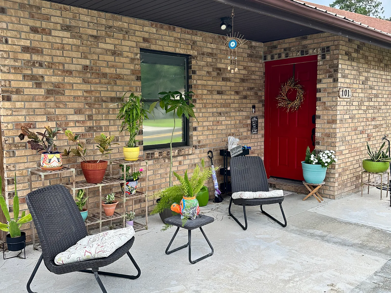 1030 SW Rossborough Ct — Photo 1
