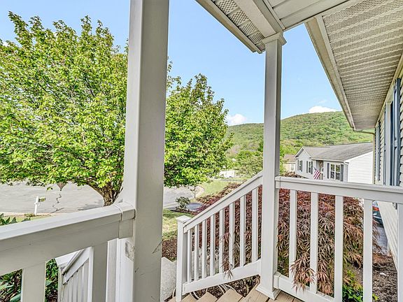 3rd image of 3783 Praline Pl