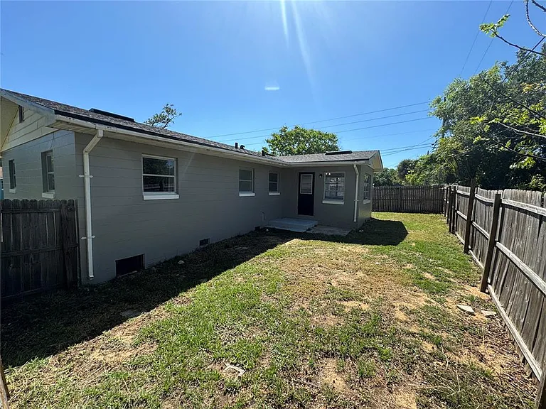 460 Mount Vernon Ct — Photo 14