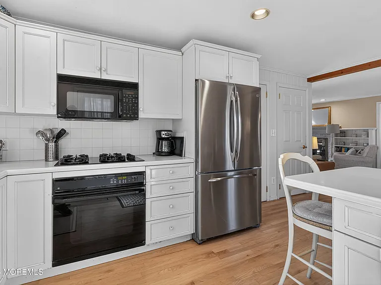 303 Bell Pl — Photo 10