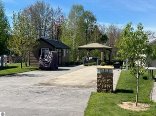 6100 Larson Rd SW, South Boardman, MI 49680
