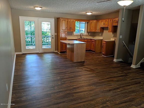 4th image of 8404 Archwood Ct