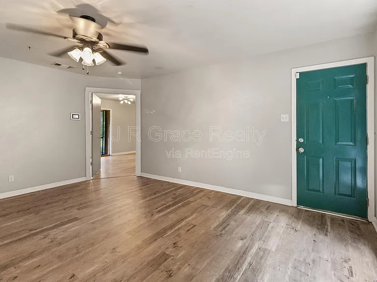 209 S Rita St — Photo 9