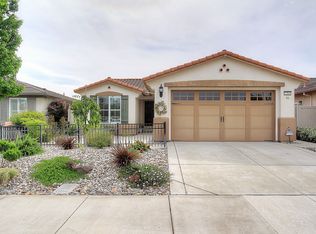 2393 Shadow Berry Dr, Manteca, CA 95336