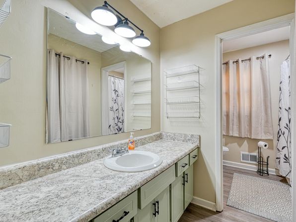 610 Spencer Cir, Spartanburg, SC 29307