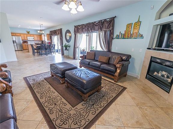 5th image of 13643 Fox Glove St