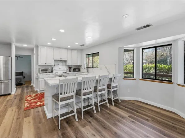 26156 Sweetland Rd, North San Juan, CA 95960