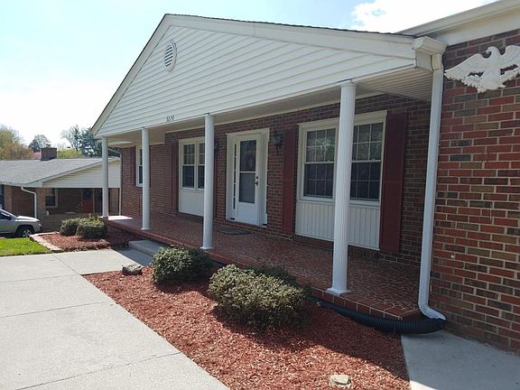2nd image of 5220 N Lake Dr