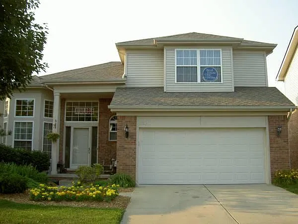 3048 Bridlewood Dr