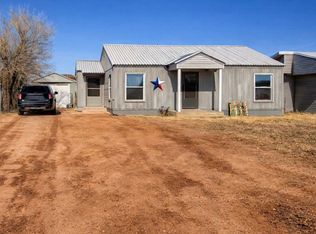 906 SW Ave E, Seminole, TX 79360