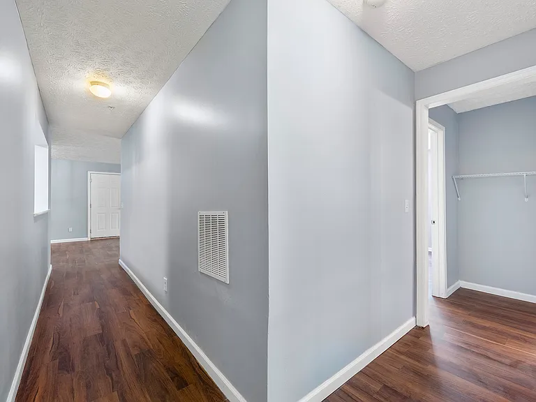 3247 Fairington Dr — Photo 25