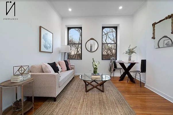 Rented by Ivey North LLC | media 22