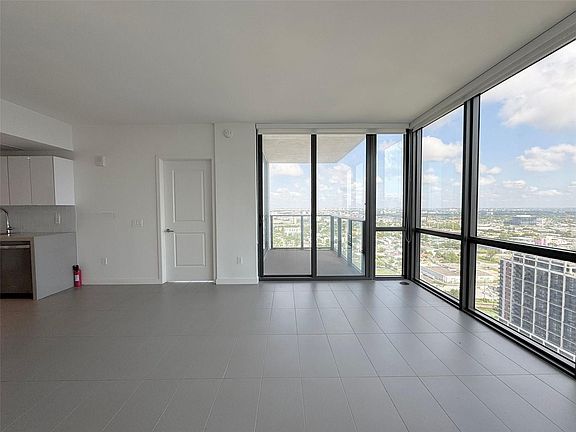 5th image of 1600 NE 1st Ave #3216